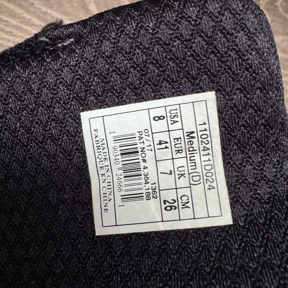 Brooks Black Athletic Shoes - Picture 3 of 3